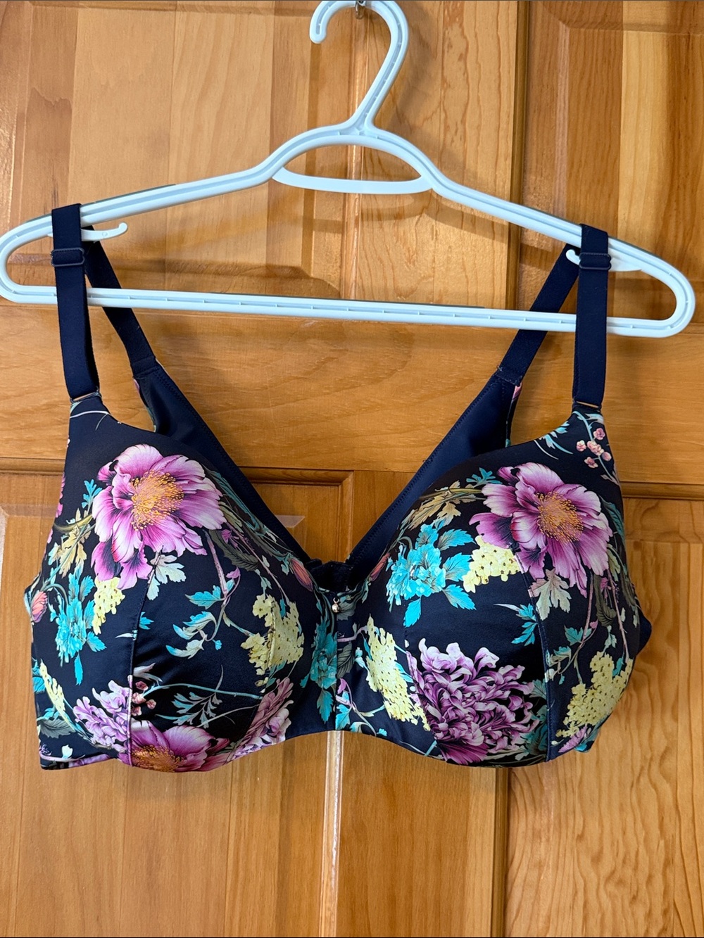 Floral Full-Coverage Bra in Black and Pink